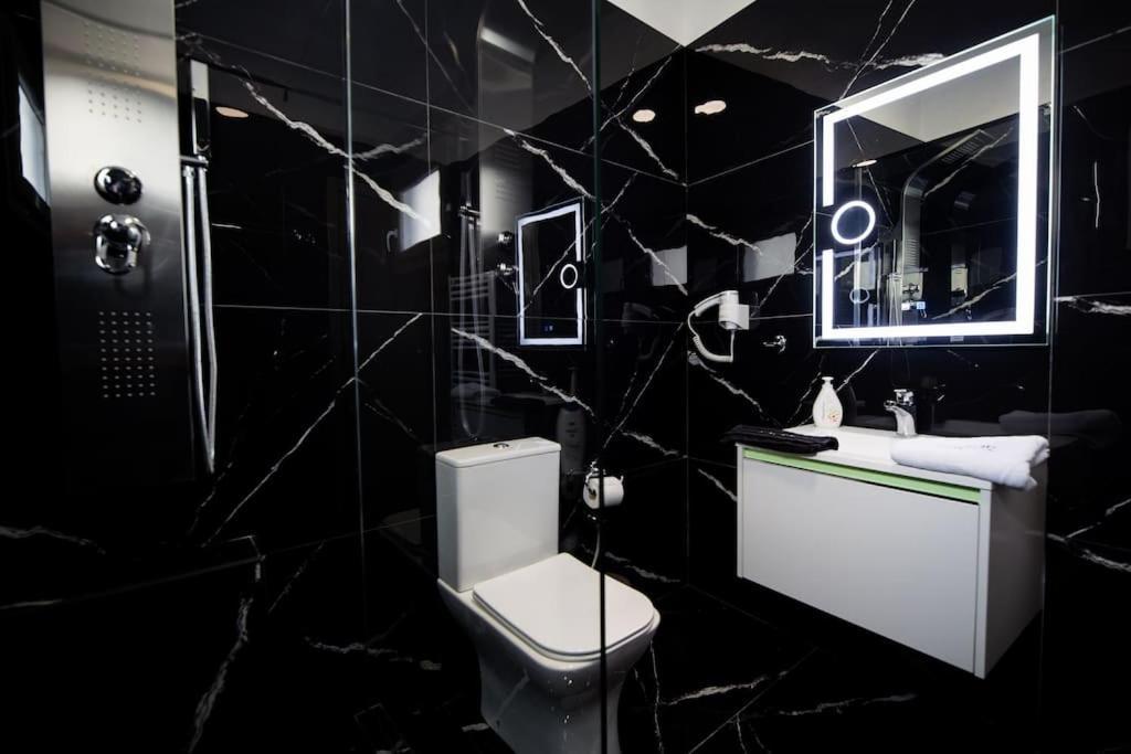 *Oasis* Best View Jacuzzi New Central Apartment Волос Экстерьер фото