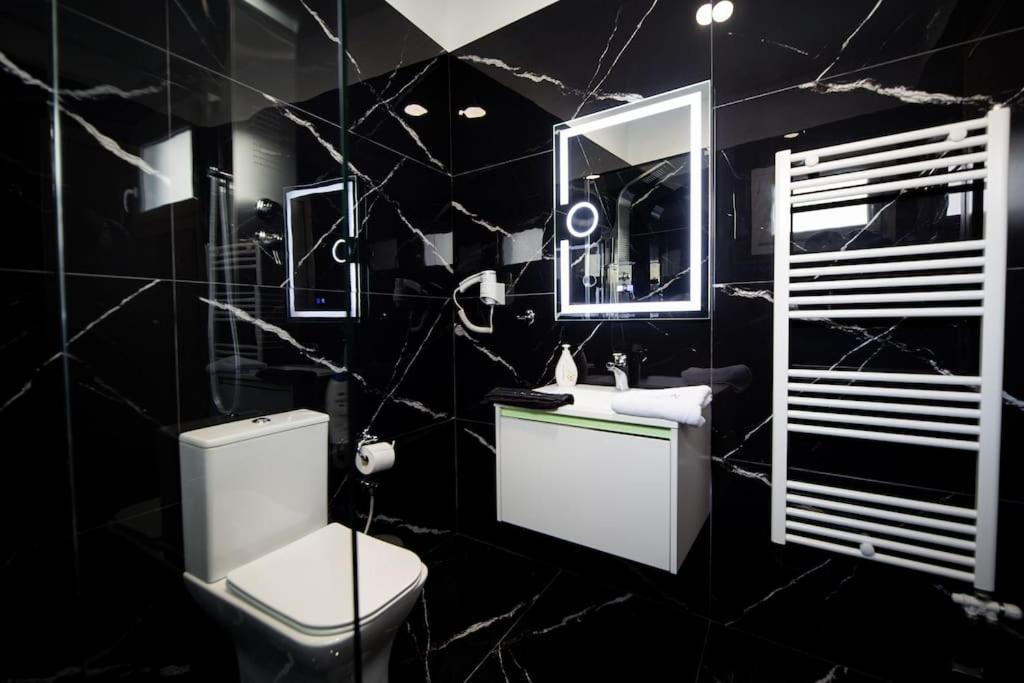 *Oasis* Best View Jacuzzi New Central Apartment Волос Экстерьер фото